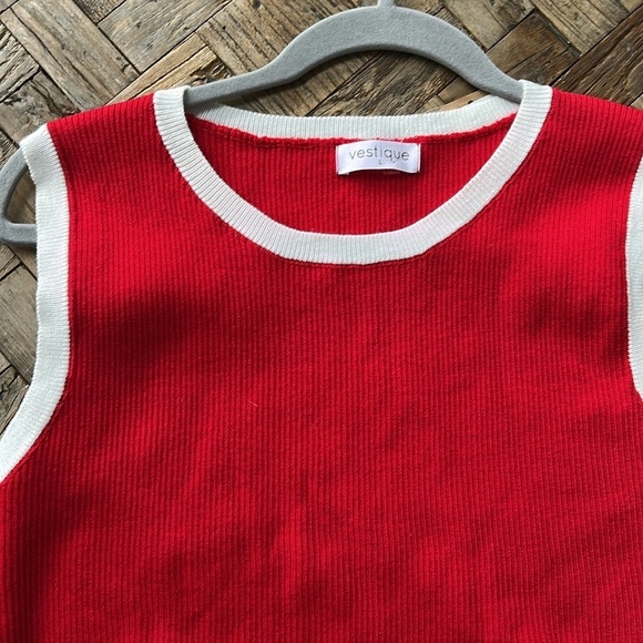 Vestique Cardinal Sleeveless Knit Top NWT Size Large - Picture 2 of 6